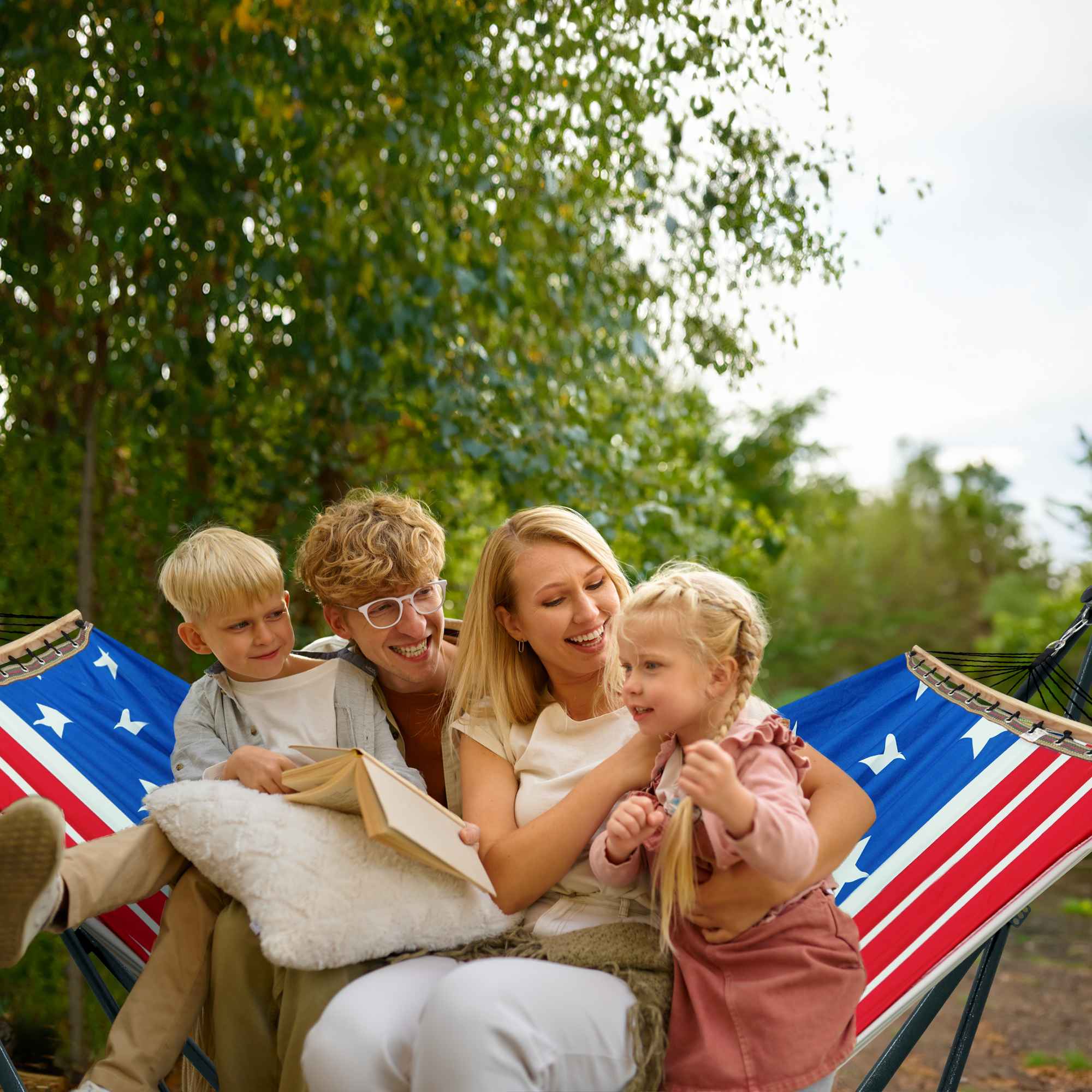 Green Frame / American Flag